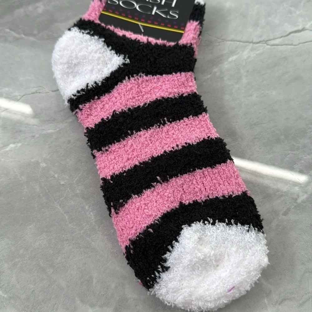 Women's Fashion Plush Socks Two Pairs of Fuzzy Socks Stars And Stripes Size 9-11